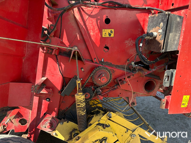 Rundbalspress New Holland 644