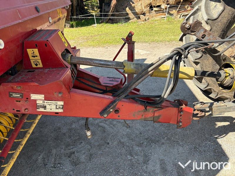 Rundbalspress New Holland 644