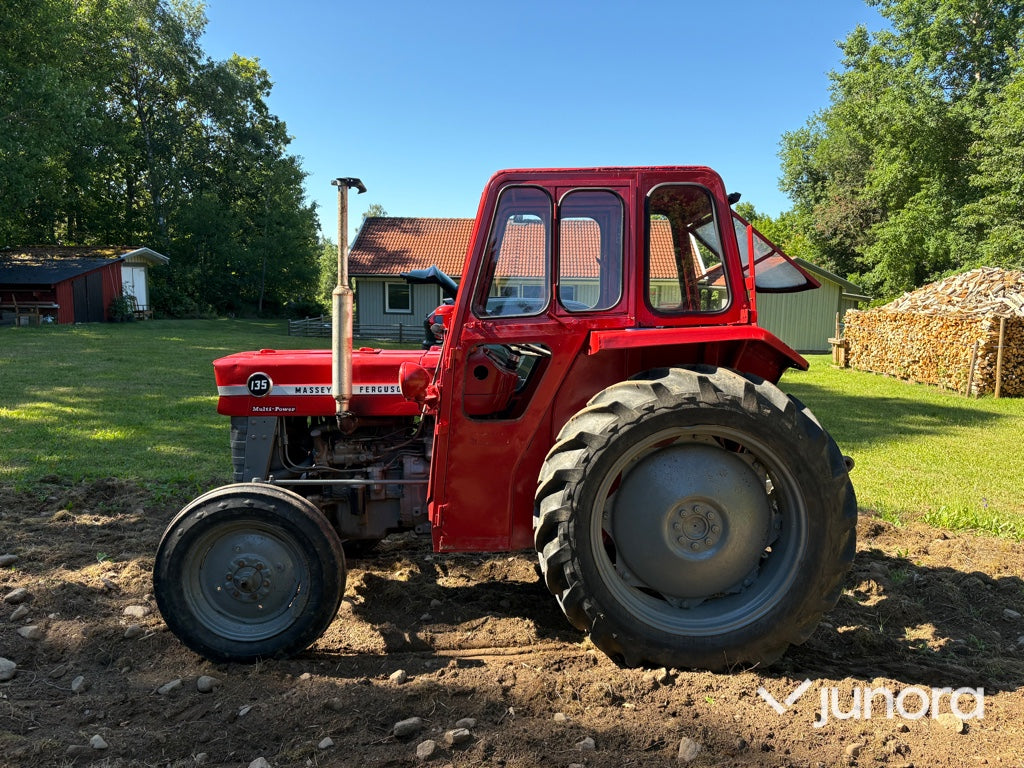 Traktor - Massey Ferguson 135