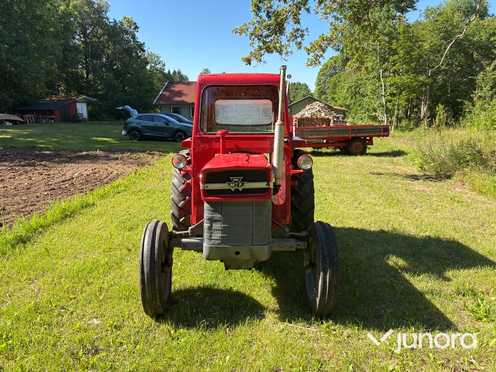 Traktor - Massey Ferguson 135