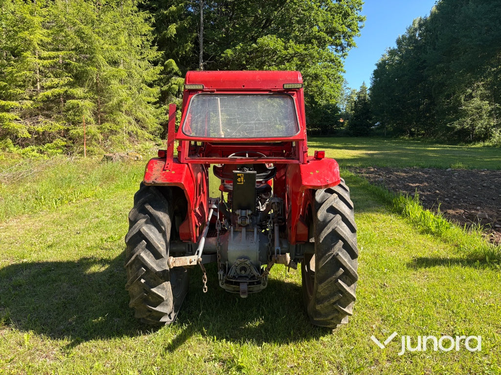 Traktor - Massey Ferguson 135