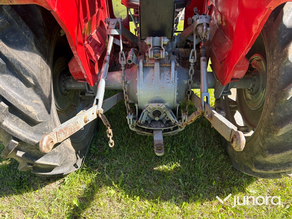 Traktor - Massey Ferguson 135