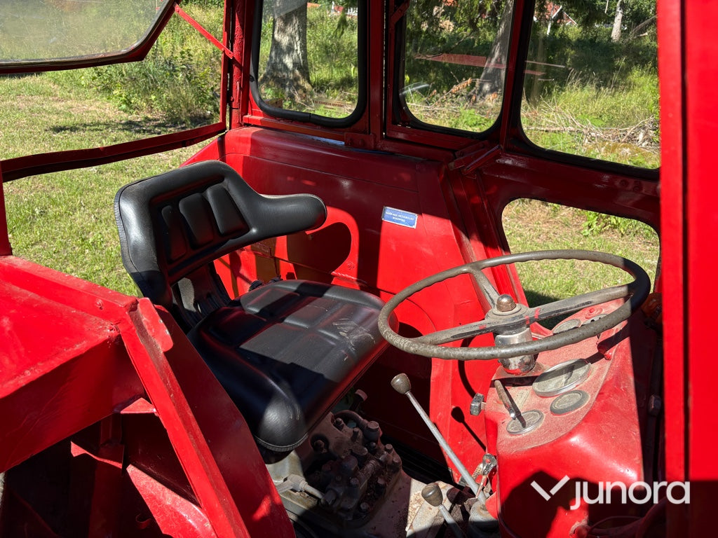 Traktor - Massey Ferguson 135