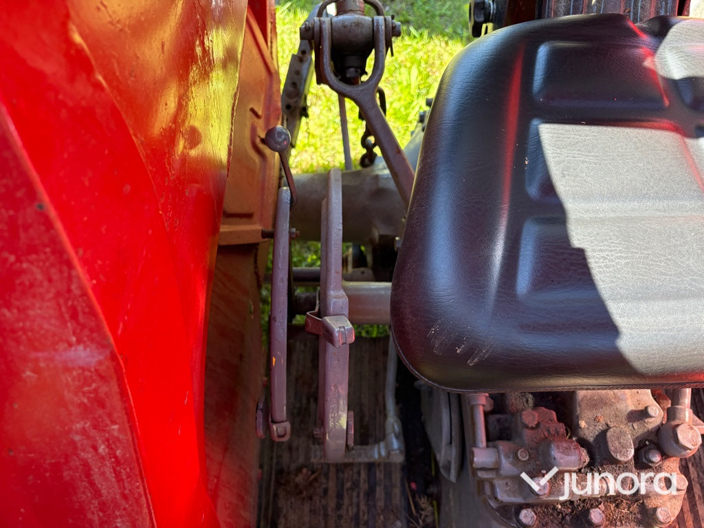 Traktor - Massey Ferguson 135