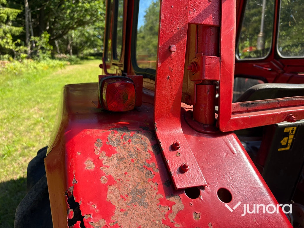 Traktor - Massey Ferguson 135
