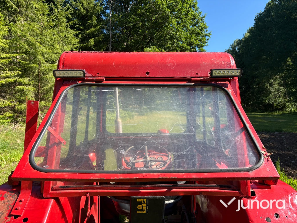 Traktor - Massey Ferguson 135
