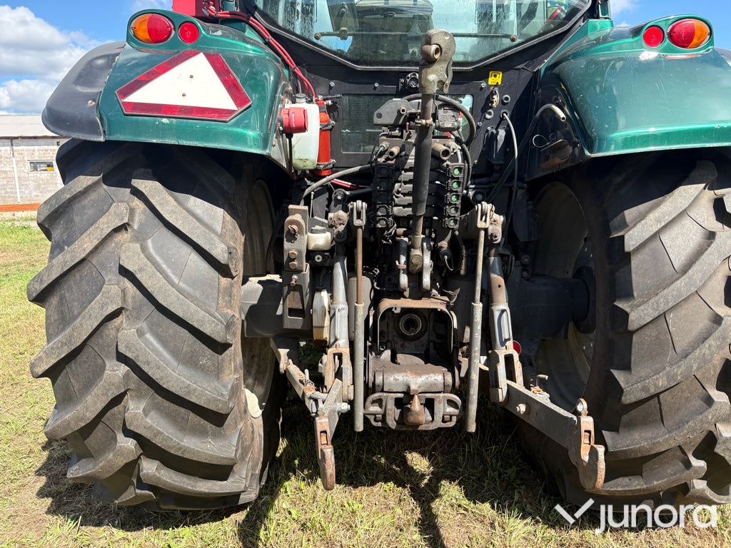 Valtra T203