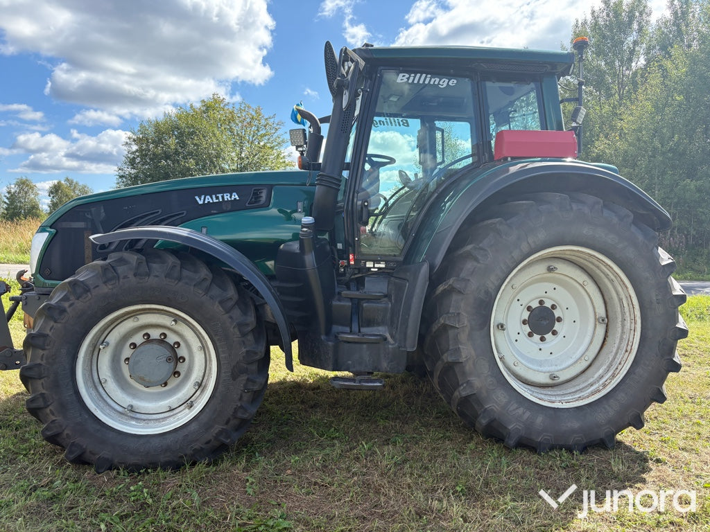 Valtra T203