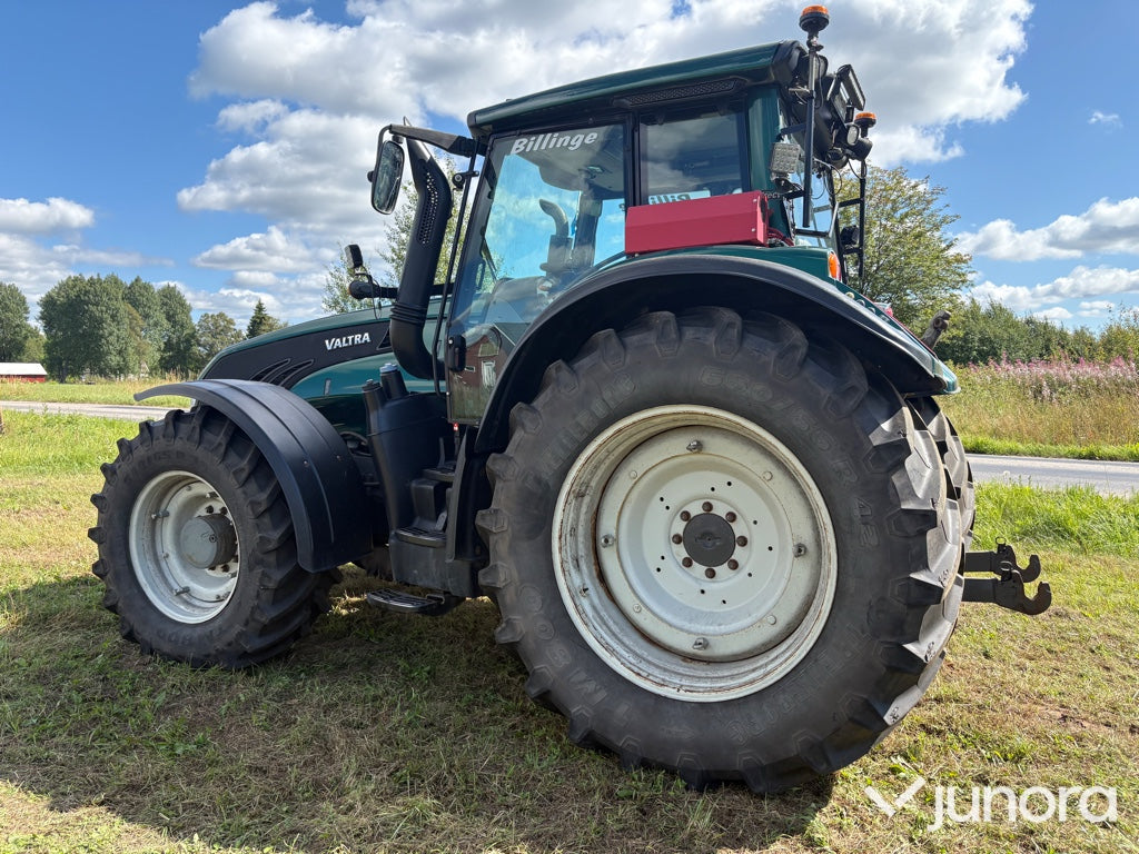 Valtra T203
