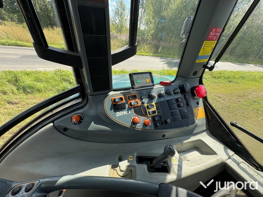 Valtra T203
