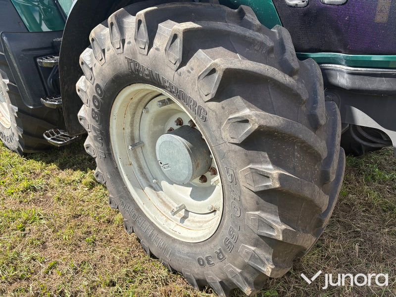 Valtra T203