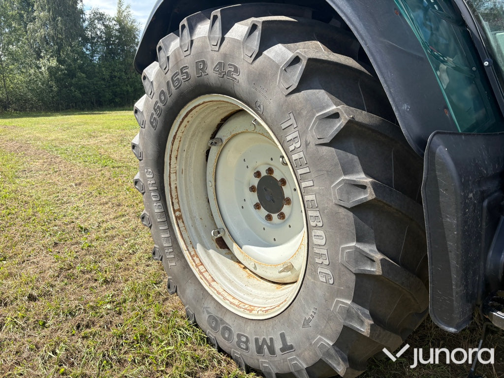Valtra T203