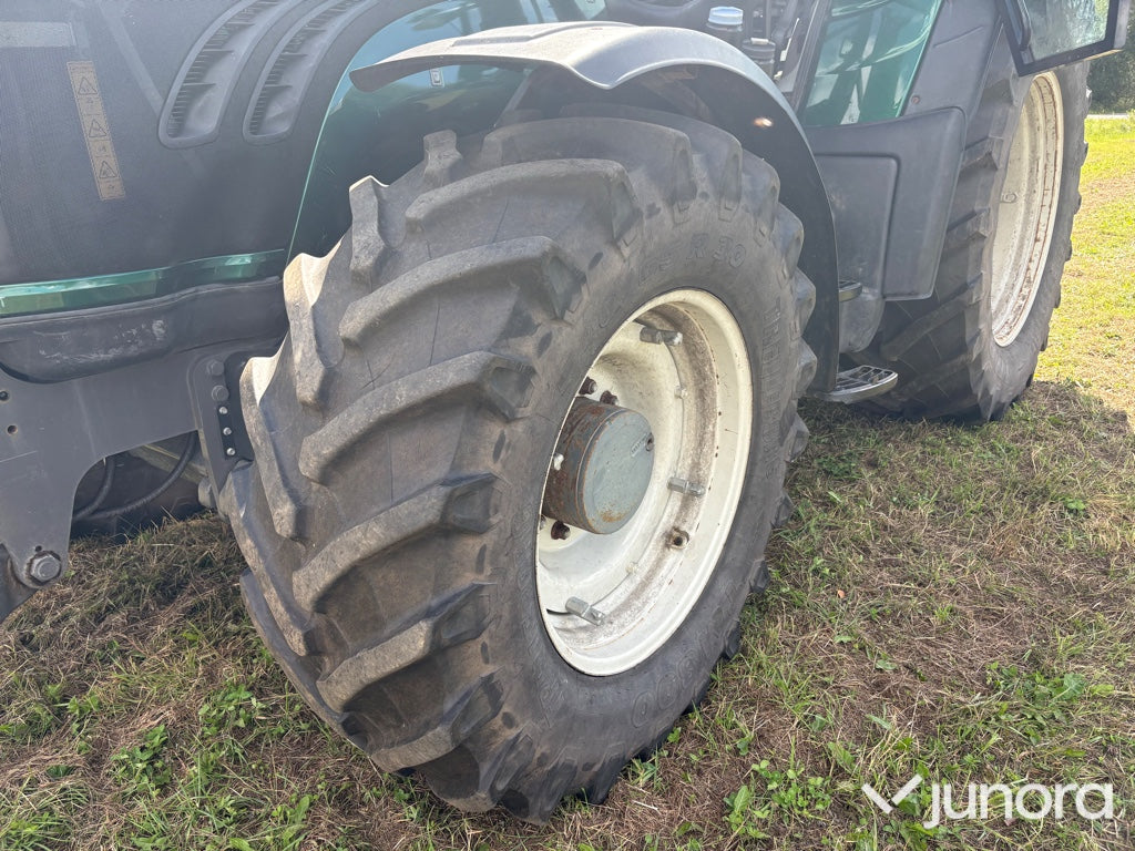Valtra T203