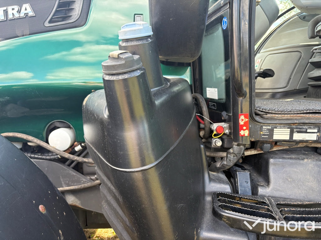 Valtra T203