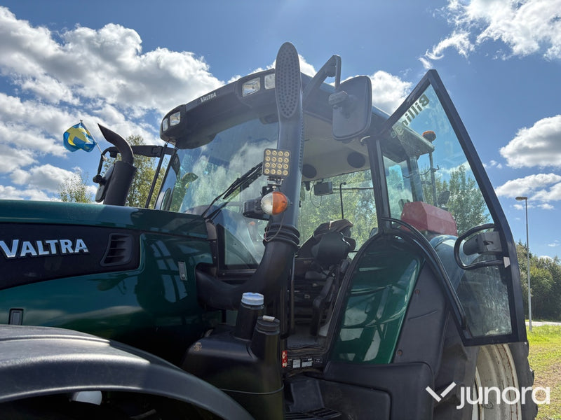Valtra T203
