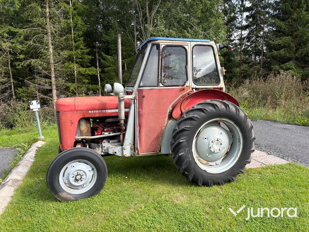 Traktor Massey Ferguson 30