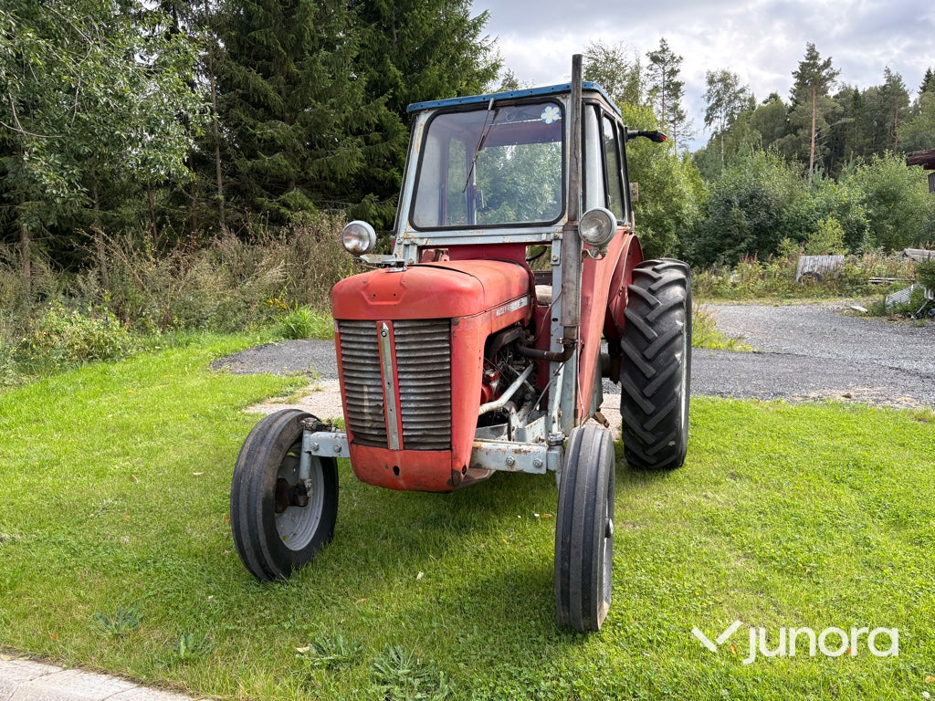 Traktor Massey Ferguson 30
