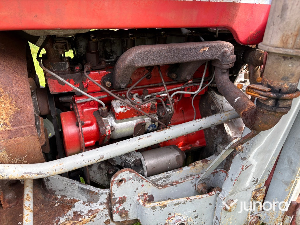 Traktor Massey Ferguson 30
