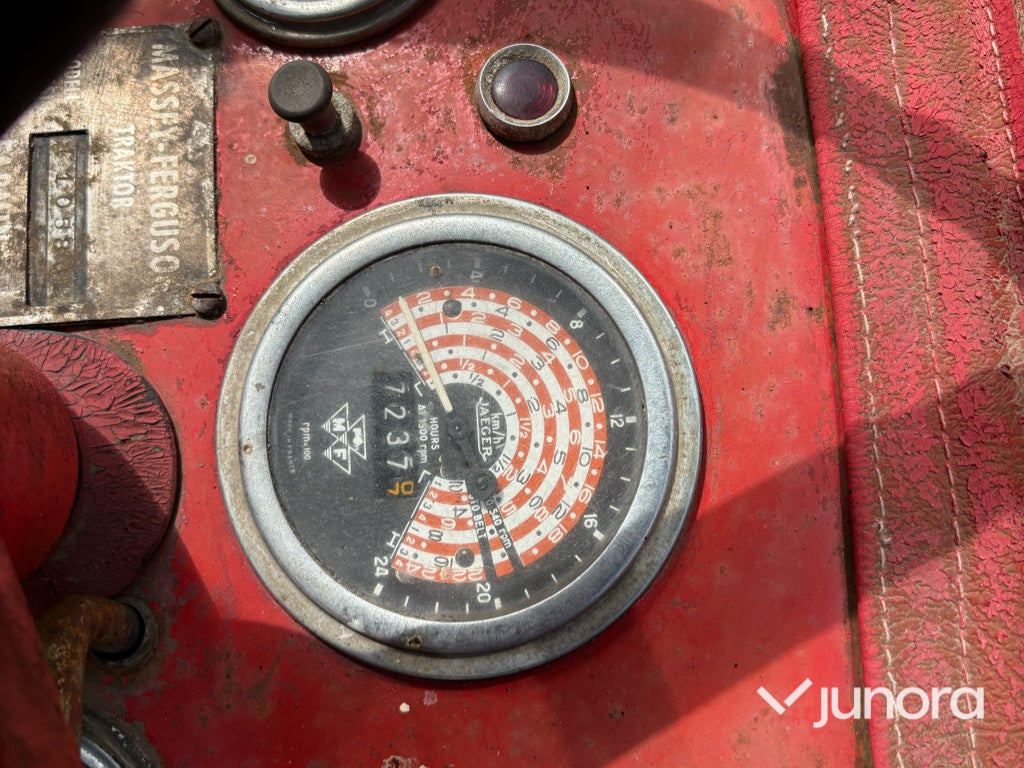 Traktor Massey Ferguson 30