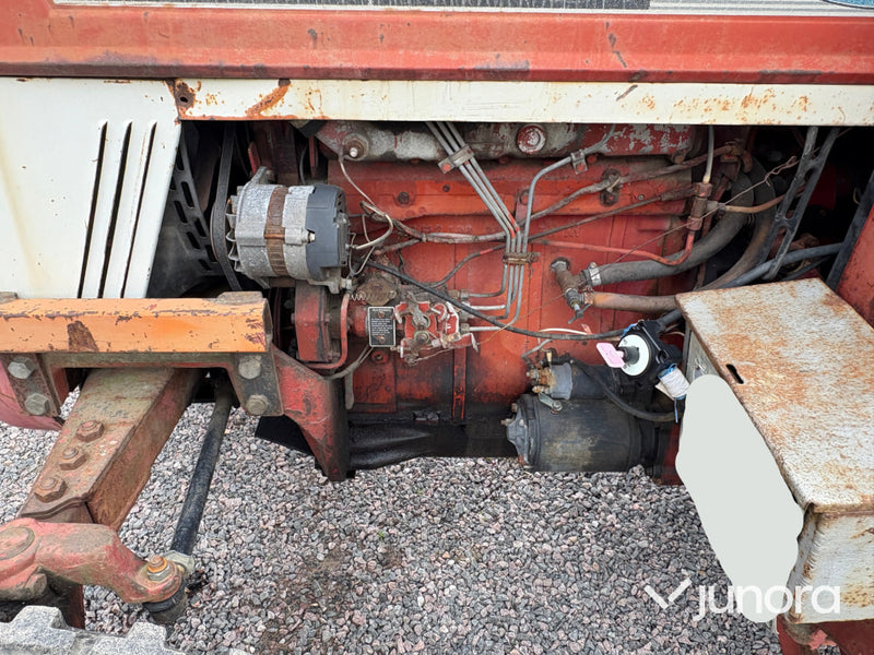 Traktor IH 574