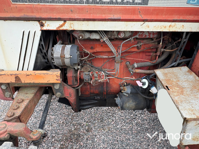 Traktor IH 574