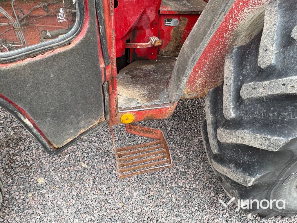 Traktor IH 574