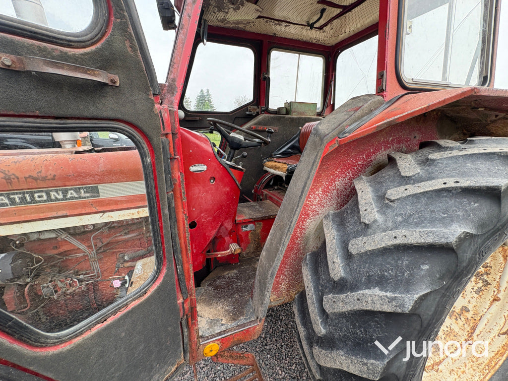 Traktor IH 574