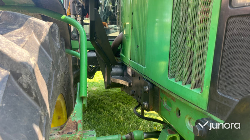 John Deere 6210