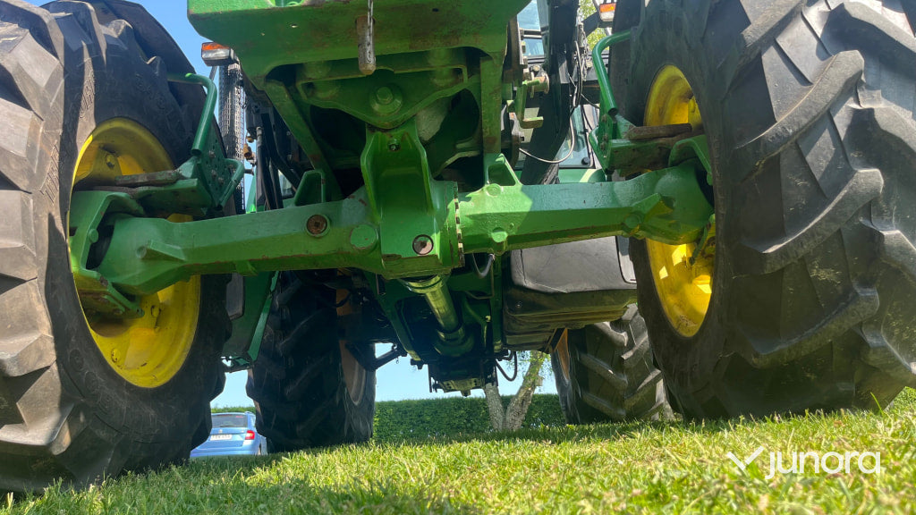John Deere 6210