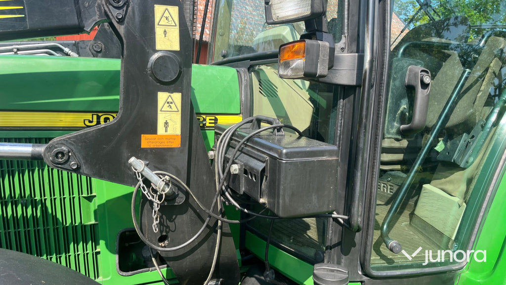 John Deere 6210
