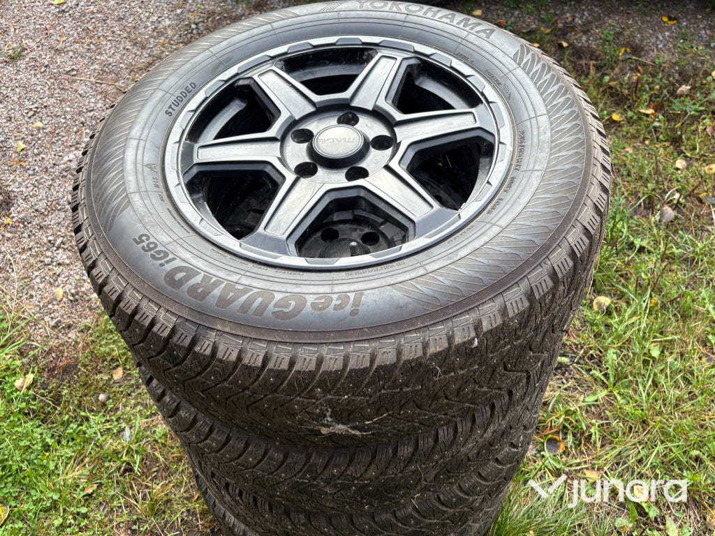 Vinterhjul - Yokohama, 235/65 R17