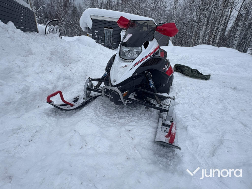 Snöskoter - Yamaha Nytro RTX