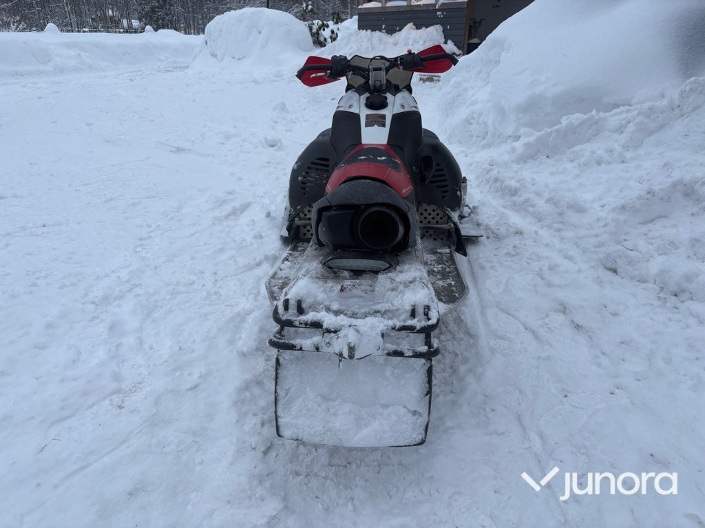 Snöskoter - Yamaha Nytro RTX
