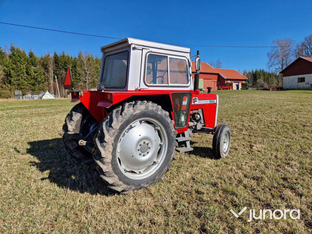 Traktor - Massey Ferguson 565-2