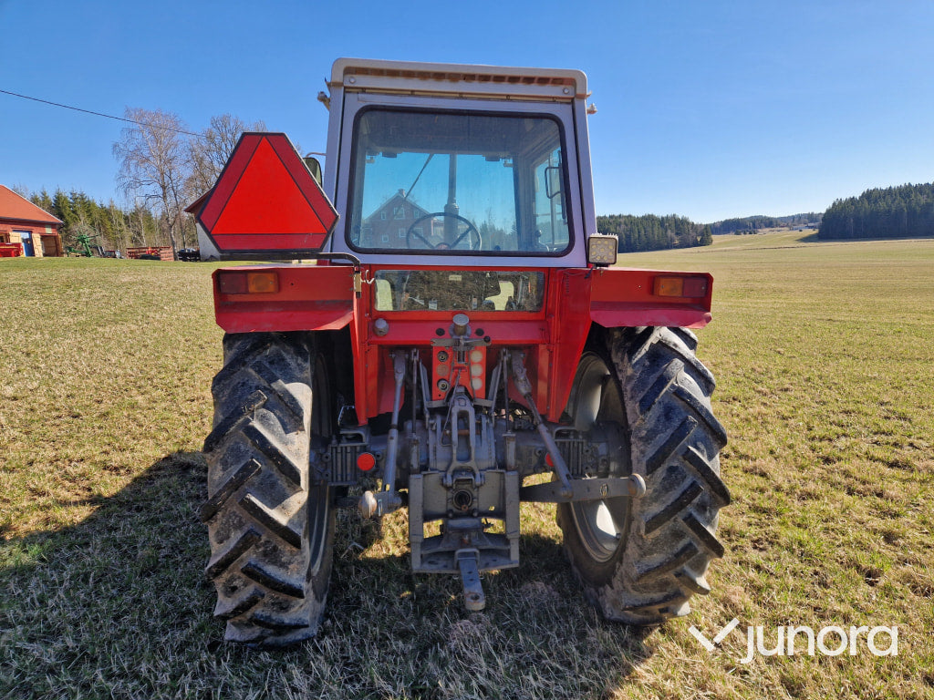 Traktor - Massey Ferguson 565-2