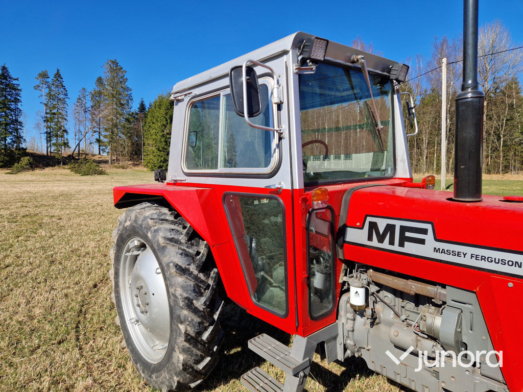 Traktor - Massey Ferguson 565-2