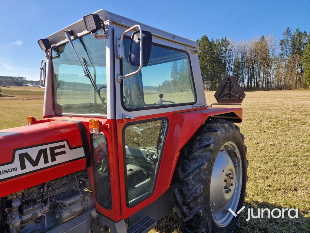 Traktor - Massey Ferguson 565-2