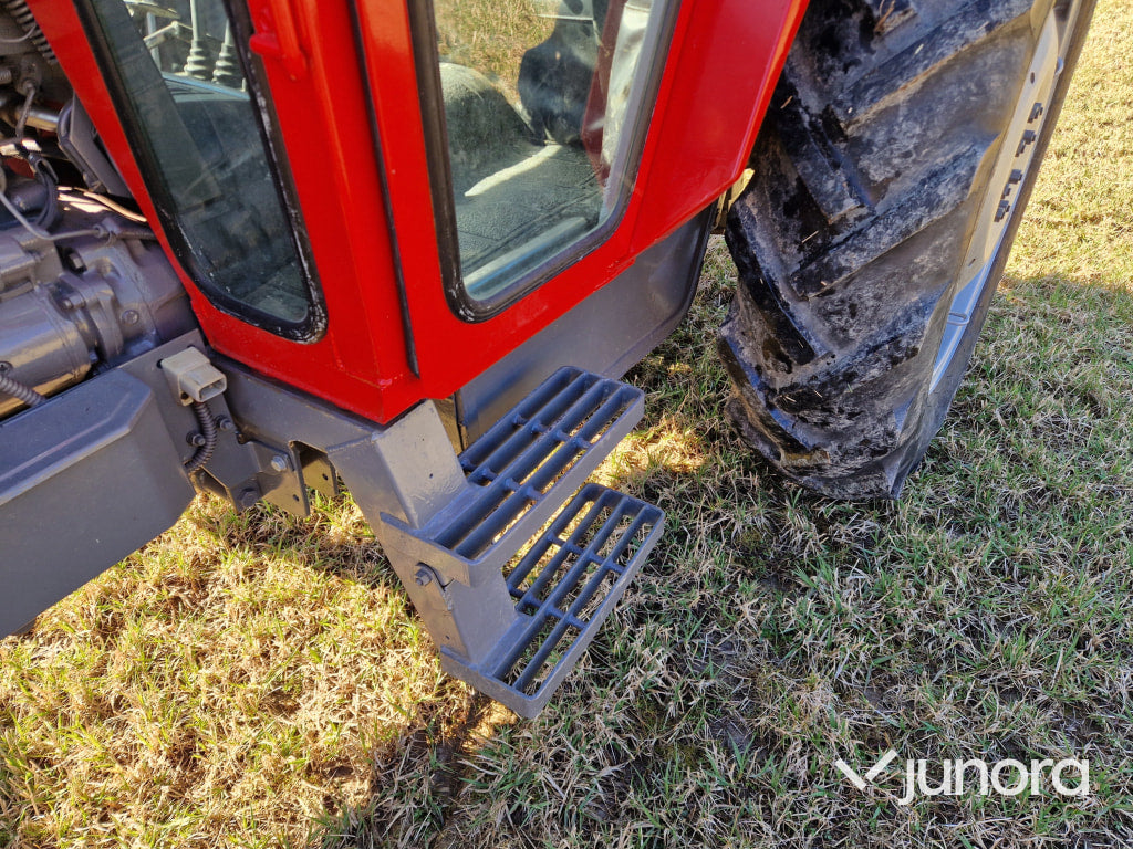 Traktor - Massey Ferguson 565-2