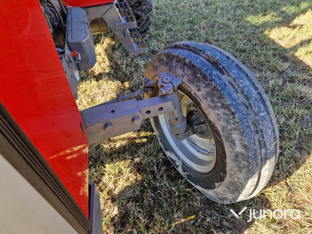 Traktor - Massey Ferguson 565-2