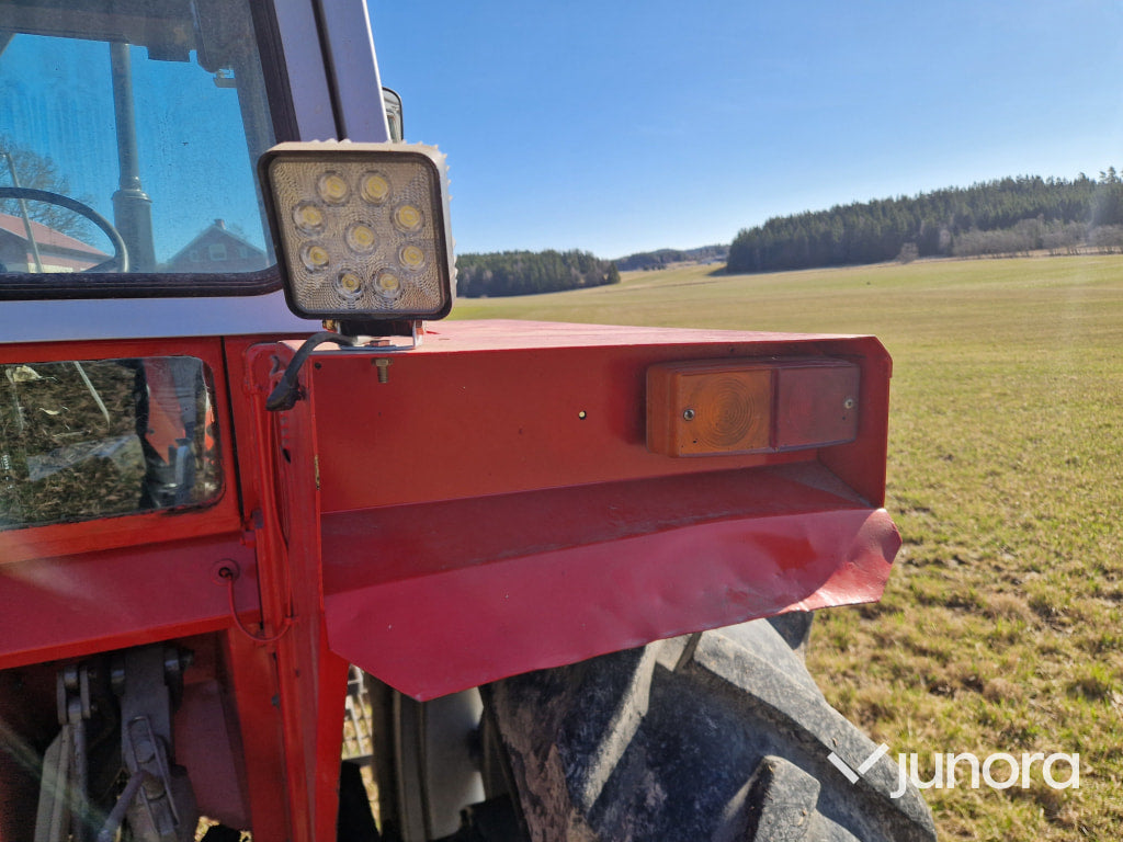Traktor - Massey Ferguson 565-2