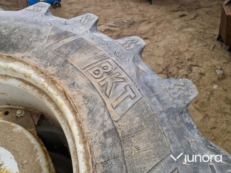 Traktordäck Agrimax 480/65 R28 Valtra Fälgar