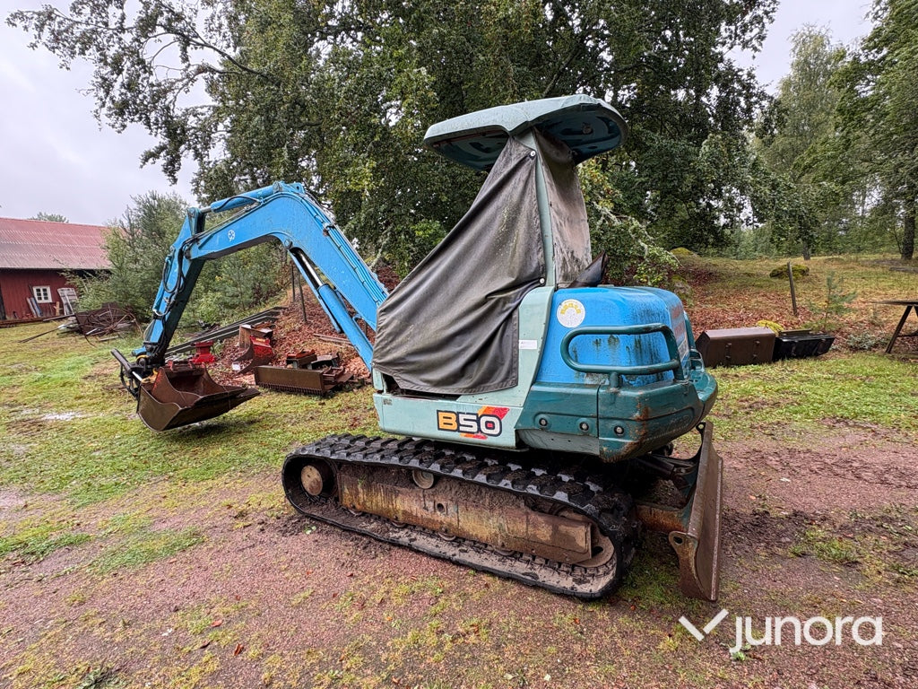 Bandgrävare Yanmar B50