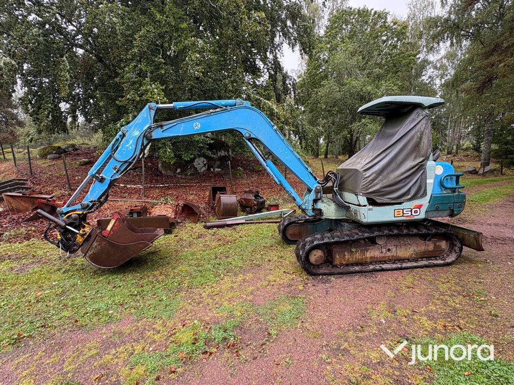 Bandgrävare Yanmar B50