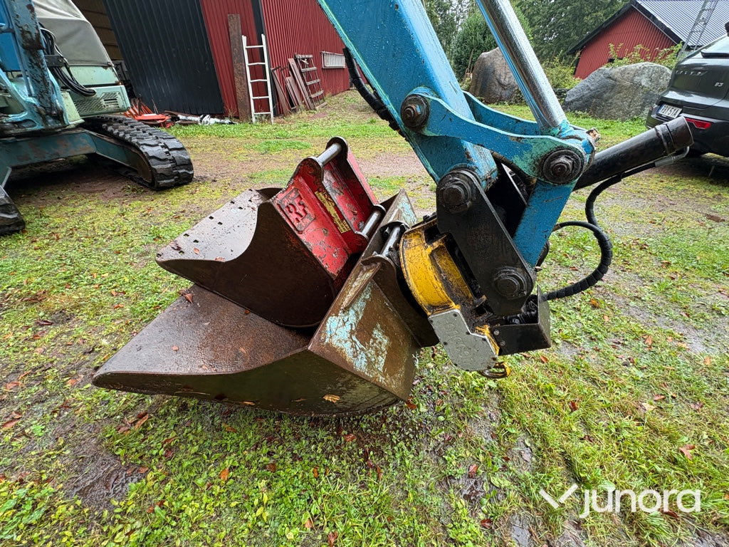Bandgrävare Yanmar B50