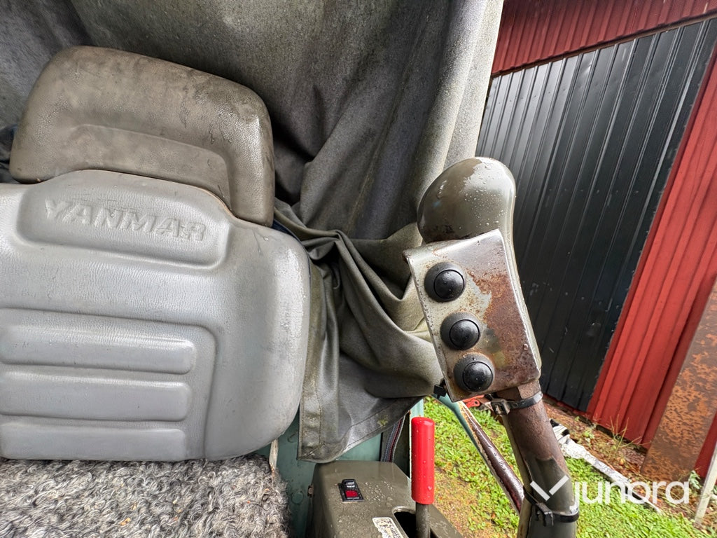 Bandgrävare Yanmar B50