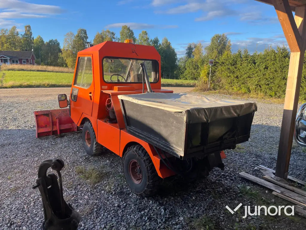 Redskapsbärare AGE Trac