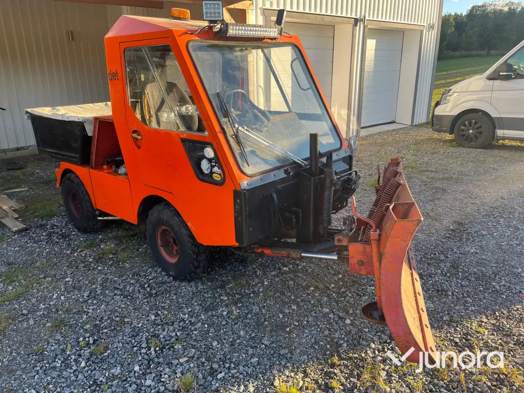 Redskapsbärare AGE Trac