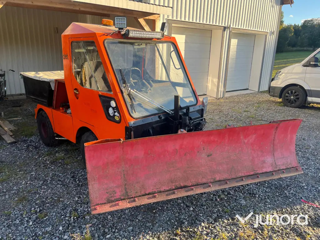 Redskapsbärare AGE Trac