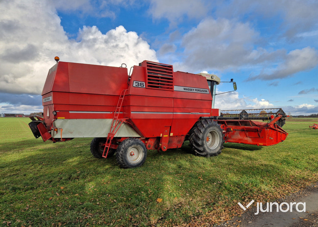 Skördetröska - Massey Ferguson, 36
