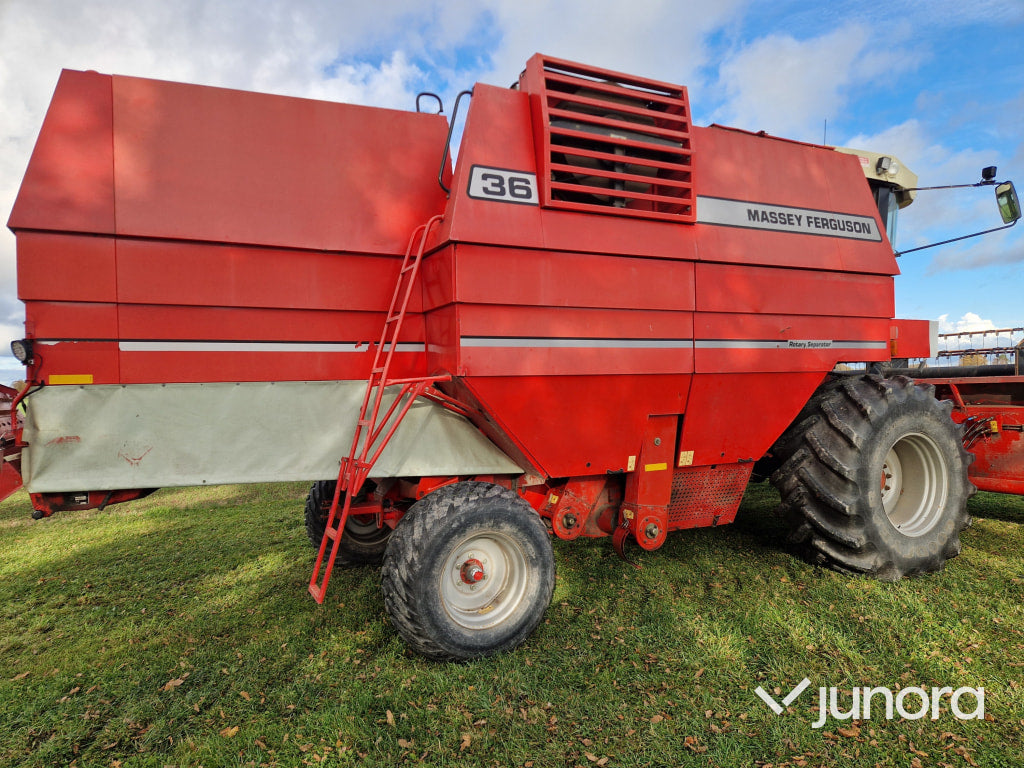 Skördetröska - Massey Ferguson, 36